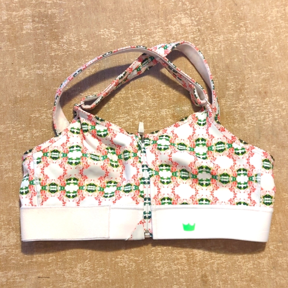 SHEFIT Sports Bra Medium